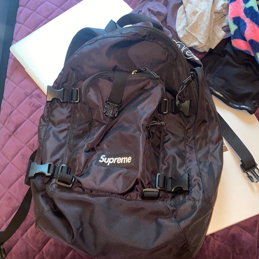 COPY - Supreme backpack